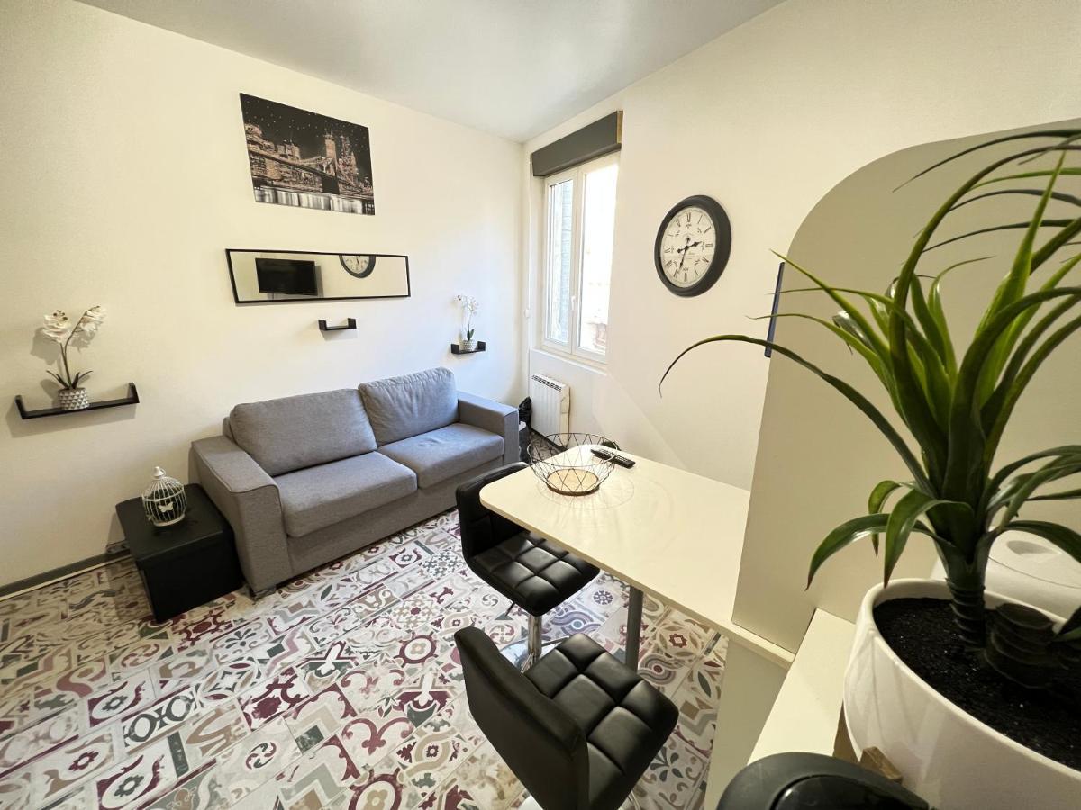 La Cachette De L'Horloge - Ac Clim - Wifi - 100M Palais Des Papes Apartment Avignon Ngoại thất bức ảnh