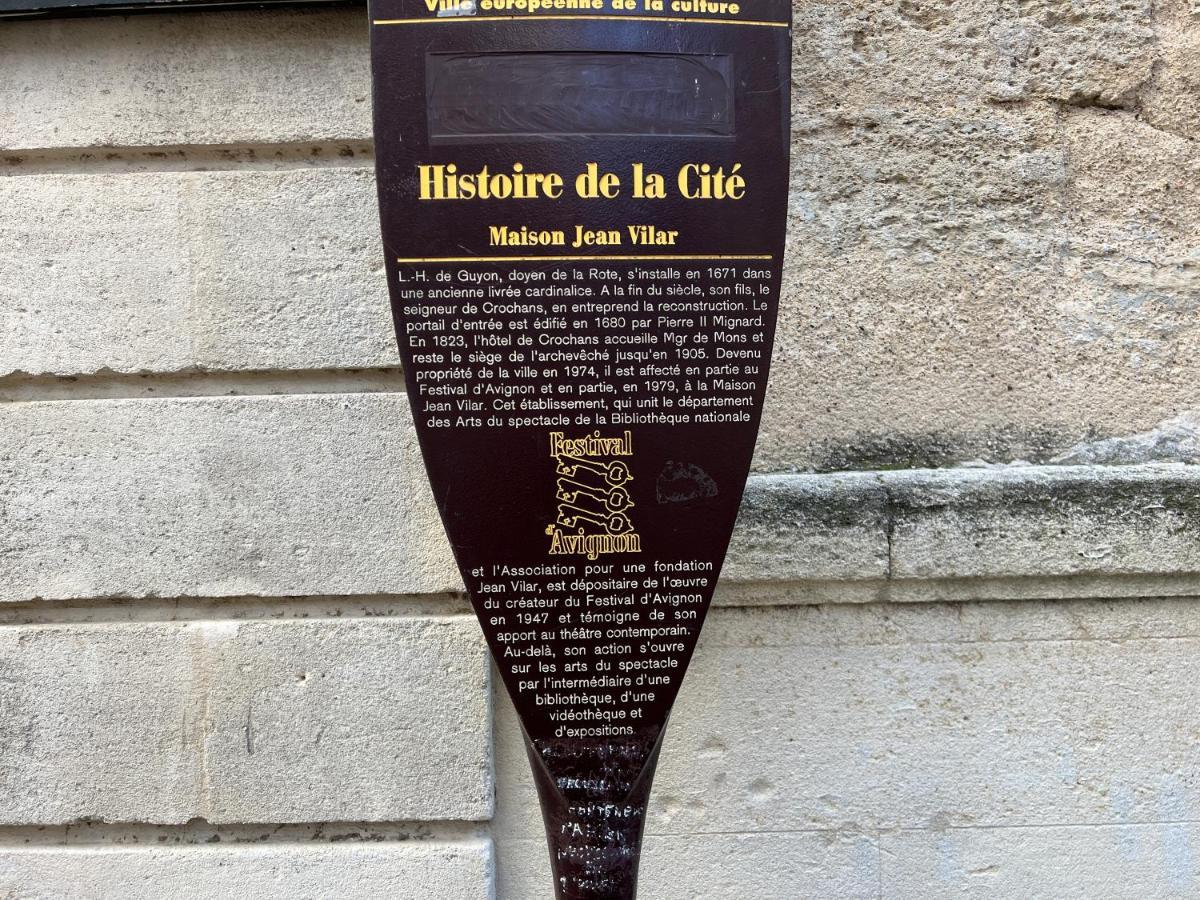 La Cachette De L'Horloge - Ac Clim - Wifi - 100M Palais Des Papes Apartment Avignon Ngoại thất bức ảnh